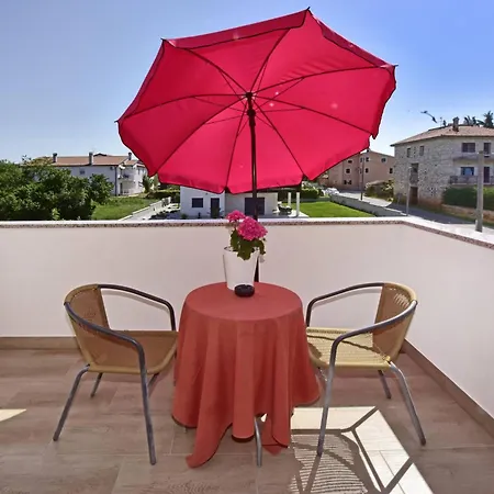 Novigrad 6951a Apartment Novigrad (Istria)