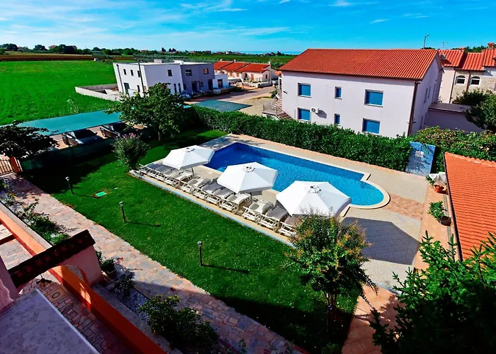 Novigrad 6951a Apartment